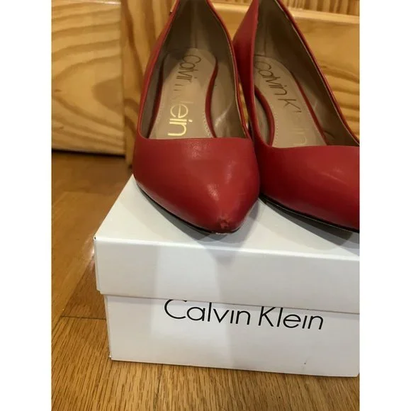 Calvin Klein Red Shoes Size 9.5 Pointed Toe Leather  Pumps With Small Heel - Picture 6 of 7